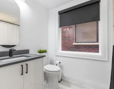 
#24-10 Lunar Cres Streetsville 3 beds 3 baths 2 garage 1169000.00        