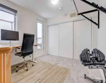 
            #4-179 William Duncan Rd Downsview-Roding-CFB 2睡房2卫生间1车位, 出售价格679900.00加元                    