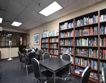 
            #304-1300 Islington Ave Islington-City Centre West 2睡房2卫生间2车位, 出售价格679900.00加元                    