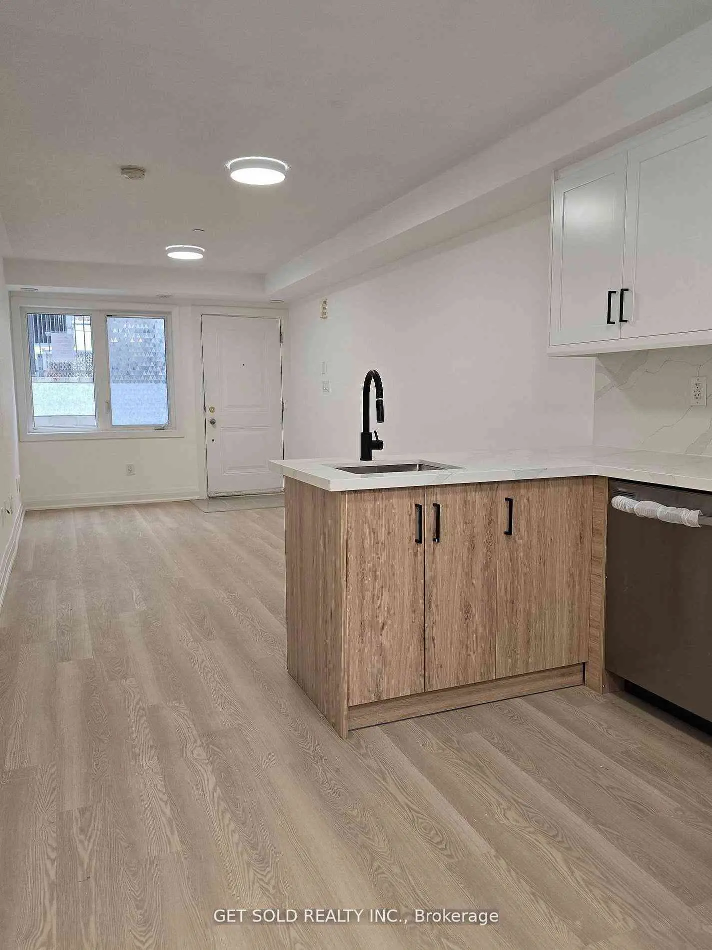 Toronto 共管镇屋