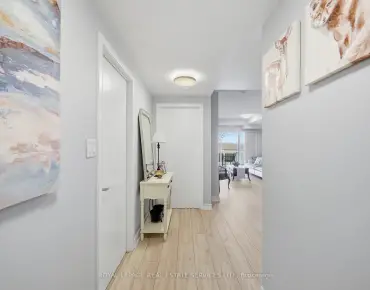 #711-2464 Weston Rd Weston 1 beds 1 baths 1 garage 439000.00