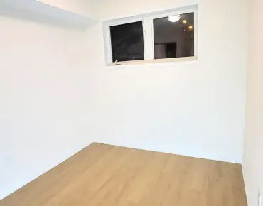 #90-65 Turntable Cres Dovercourt-Wallace Emerson-Junction 3 beds 2 baths 1 garage 679900.00