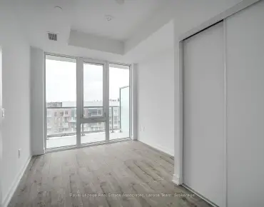 #702-220 Missinnihe Way Port Credit 2睡房2卫生间1车位, 出售价格735000.00加元