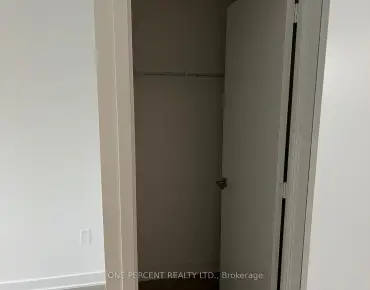 #204,-3900 Confederation Pkwy City Centre 2睡房2卫生间1车位, 出售价格1.00加元