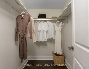 
#714-1 Old Mill Dr High Park-Swansea 1 beds 2 baths  garage 729000.00        