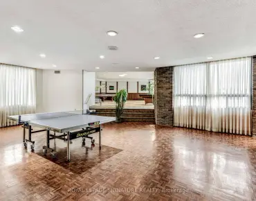 #A21-296 Mill Rd Markland Wood 3睡房2卫生间1车位, 出售价格539900.00加元