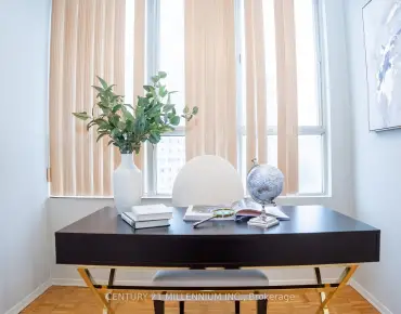 
#1103-3700 Kaneff Cres Mississauga Valleys 2 beds 2 baths 2 garage 498888.00        