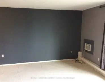 
            #207-1100 Caven St Lakeview 2睡房1卫生间1车位, 出售价格384900.00加元                    