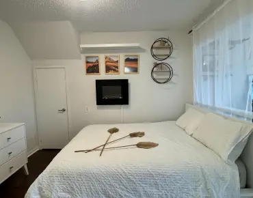 #94-9 Windermere Ave High Park-Swansea 1 beds 1 baths 1 garage 359999.00