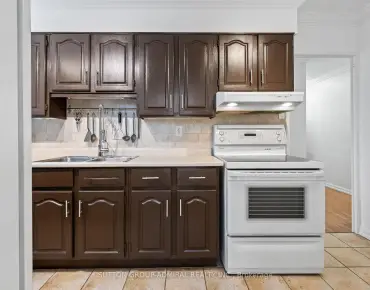 #304-551 The West Mall N/A Etobicoke West Mall 3 beds 2 baths 1 garage 547000.00