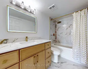 
#1002-7 Michael Power Pl Islington-City Centre West 2 beds 1 baths 1 garage 389900.00        