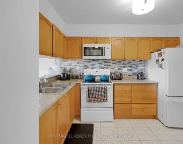 
            #310-238 Albion Rd Elms-Old Rexdale 3睡房2卫生间2车位, 出售价格525000.00加元                    