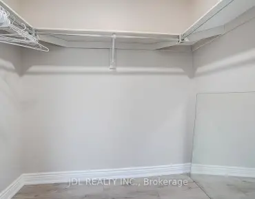 
78 Norman Wesley Way Downsview-Roding-CFB 3 beds 4 baths 2 garage 888000.00        