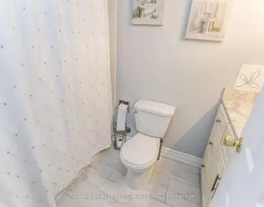 #206-1615 Bloor St E Applewood 2睡房2卫生间1车位, 出售价格427000.00加元