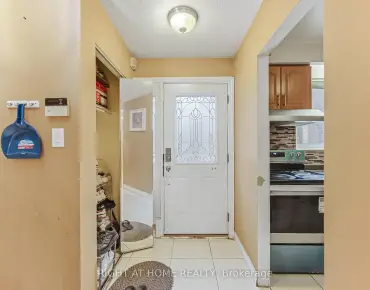 #4-415 Silverstone Dr West Humber-Clairville 2 beds 2 baths 1 garage 599000.00