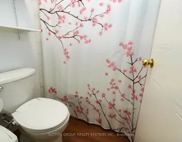 
            #255-60 Barondale Dr Hurontario 3睡房2卫生间2车位, 出售价格699000.00加元                    