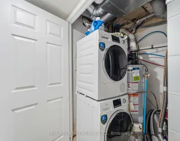 
#92-37 Four Winds Dr York University Heights 2 beds 2 baths 1 garage 588000.00        