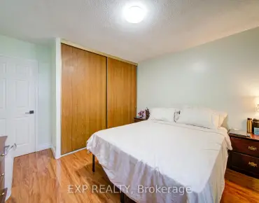 
#402-50 Lotherton Pathway Yorkdale-Glen Park 4 beds 1 baths 1 garage 419000.00        