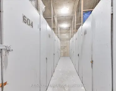 #604-25 Four Winds Dr York University Heights 3 beds 2 baths 1 garage 614990.00