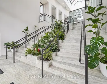 
            #802-3 Hickory Tree Rd Weston 2睡房2卫生间1车位, 出售价格495000.00加元                    