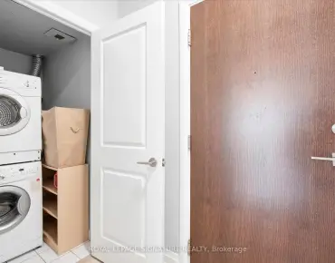 #GL5-6 Eva Rd Etobicoke West Mall 1睡房1卫生间1车位, 出售价格490000.00加元