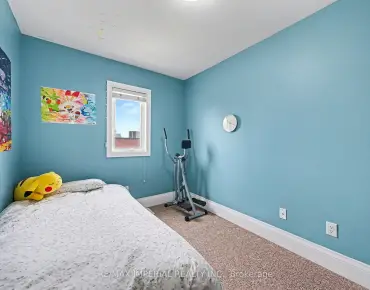 #2-2964 Islington Ave Humber Summit 2睡房2卫生间2车位, 出售价格580000.00加元