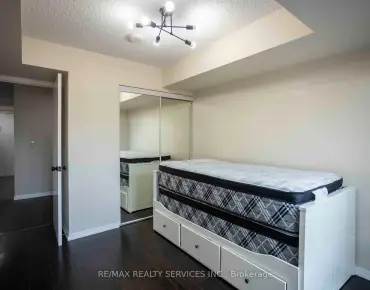 #703-800 Lawrence Ave W Yorkdale-Glen Park 1睡房1卫生间1车位, 出售价格528888.00加元