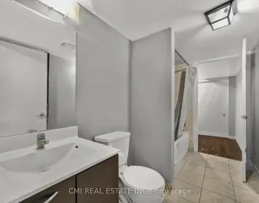 #725-38 Joe Shuster Way South Parkdale 2睡房1卫生间1车位, 出售价格499000.00加元