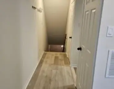 #2168-95 George Appleton Way W Downsview-Roding-CFB 1睡房1卫生间1车位, 出售价格429900.00加元