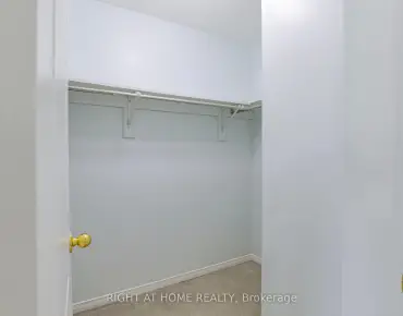 #5-770 OTHELLO Crt Meadowvale Village 3睡房3卫生间2车位, 出售价格749999.00加元