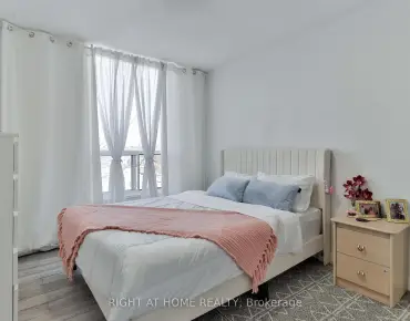 #509-15 London Green Crt Glenfield-Jane Heights 3 beds 2 baths 1 garage 499900.00