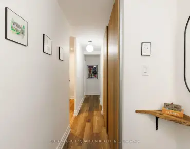 #401-15 Elizabeth St N Port Credit 2 beds 2 baths 1 garage 499900.00