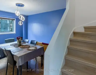 
            #56-1221 Dundix Rd Rd Applewood 3睡房2卫生间2车位, 出售价格680000.00加元                    