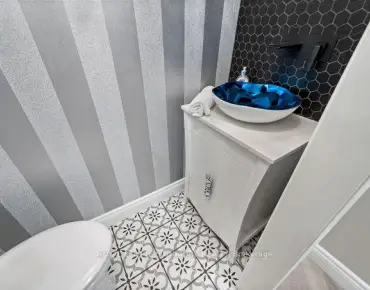 #30-435 Hensall Circ Cooksville 3睡房3卫生间2车位, 出售价格789000.00加元