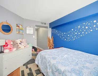 #611-1 Rowntree Rd Mount Olive-Silverstone-Jamestown 2睡房2卫生间2车位, 出售价格579901.00加元