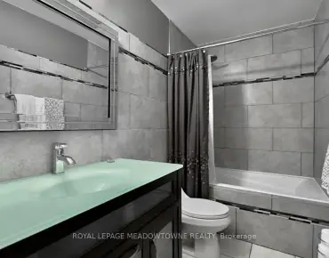 #14-6855 Glen Erin Dr Meadowvale 3睡房2卫生间2车位, 出售价格649000.00加元