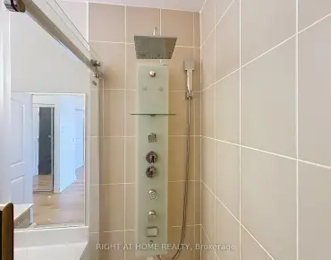 #LPH09-55 De Boers Dr York University Heights 1睡房1卫生间1车位, 出售价格460000.00加元