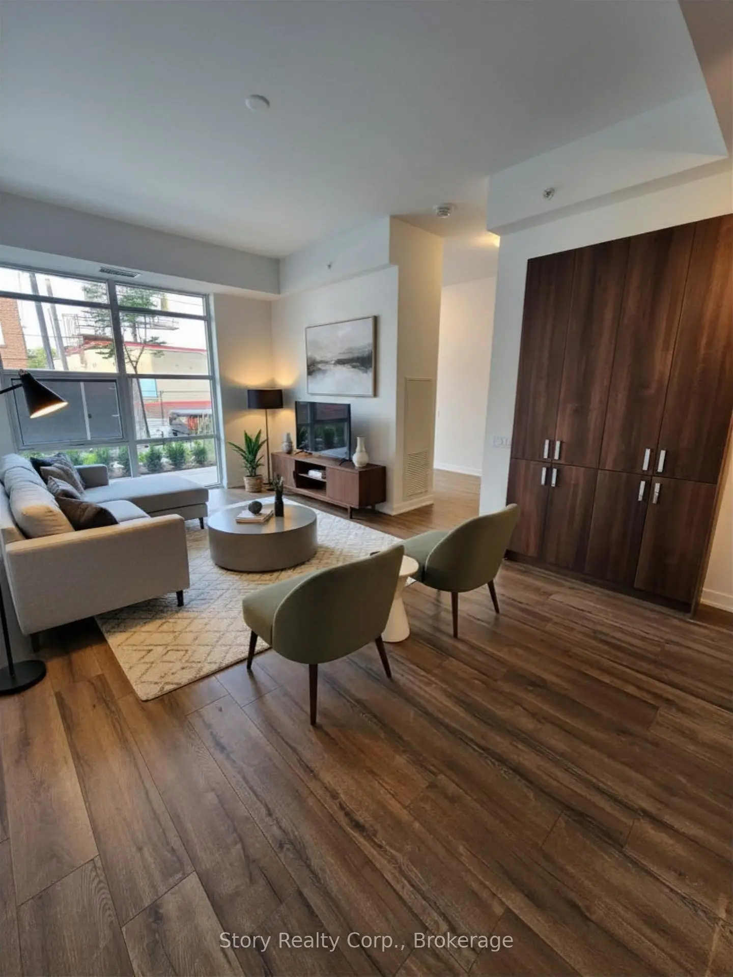 Toronto 共管镇屋