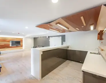 #922-15 James Finlay Way Downsview-Roding-CFB 1睡房1卫生间1车位, 出售价格445000.00加元