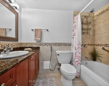 
#209-366 The East Mall N/A Islington-City Centre West 3 beds 3 baths 1 garage 599900.00        