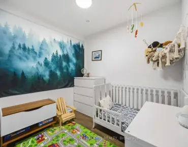 #43-869 Wilson Ave Downsview-Roding-CFB 1睡房2卫生间2车位, 出售价格550000.00加元