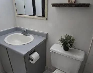 
            #106-50 Kingsbridge Garden Circ Hurontario 1睡房1卫生间1车位, 出售价格359900.00加元                    