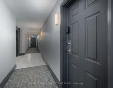#404-32 Tannery St Streetsville 2 beds 2 baths 1 garage 425000.00