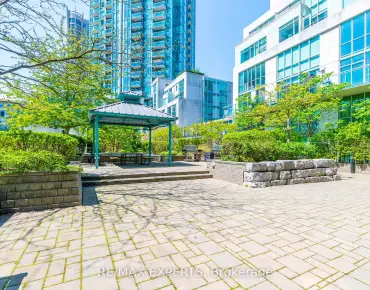 #401-220 Burnhamthorpe Rd W City Centre 1睡房2卫生间2车位, 出售价格399900.00加元