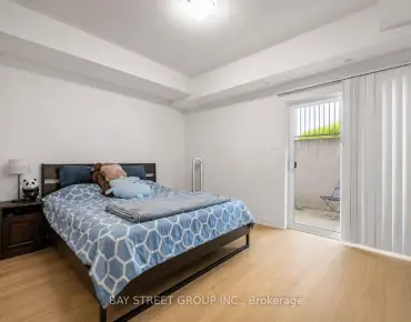 #6-39 John Perkins Bull Dr W Downsview-Roding-CFB 3睡房2卫生间1车位, 出售价格699990.00加元