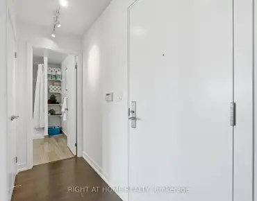 #411-5101 Dundas St W Islington-City Centre West 1 beds 2 baths 1 garage 589900.00