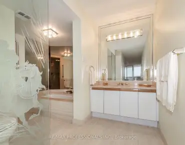 
            #2302-2010 Islington Ave Kingsview Village-The Westway 2睡房2卫生间2车位, 出售价格728000.00加元                    