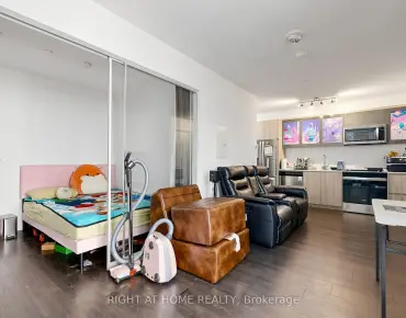 
            #301-3100 Keele St Downsview-Roding-CFB 2睡房2卫生间1车位, 出售价格725000.00加元                    
