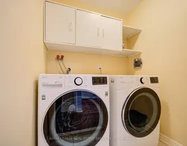 
            115 St Lawrence Dr Port Credit 3睡房3卫生间4车位, 出售价格1699990.00加元                    