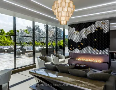 
            #311-2450 Bloor St W High Park-Swansea 1睡房1卫生间1车位, 出售价格672000.00加元                    